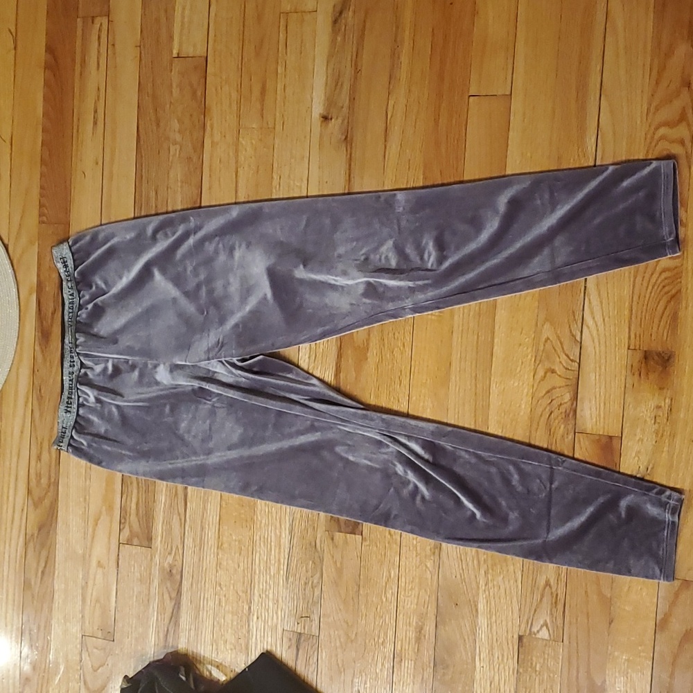 Velvet VS leggings